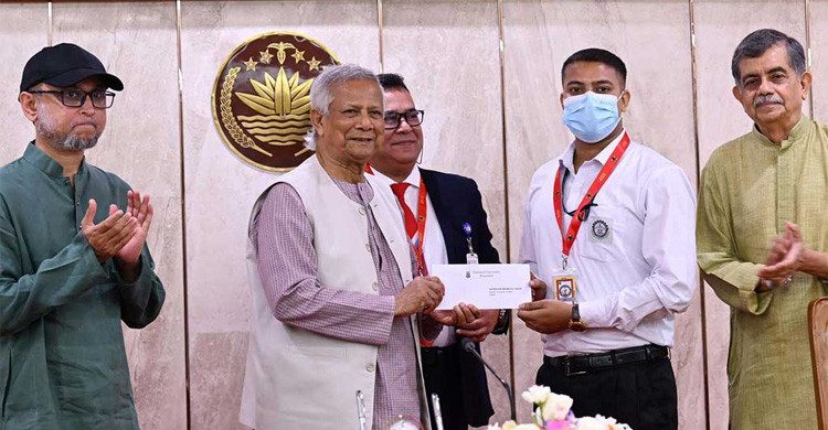 ‘জুলাই শহিদ স্মৃতি শিক্ষাবৃত্তি’ চালু করল জাতীয় বিশ্ববিদ্যালয়