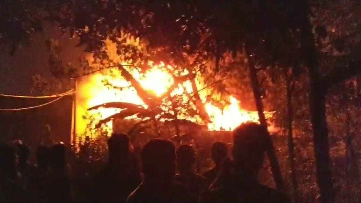 কেরানীগঞ্জে কেমিক্যাল কারখানায় আগুন :৩ জনের মরদেহ উদ্ধার