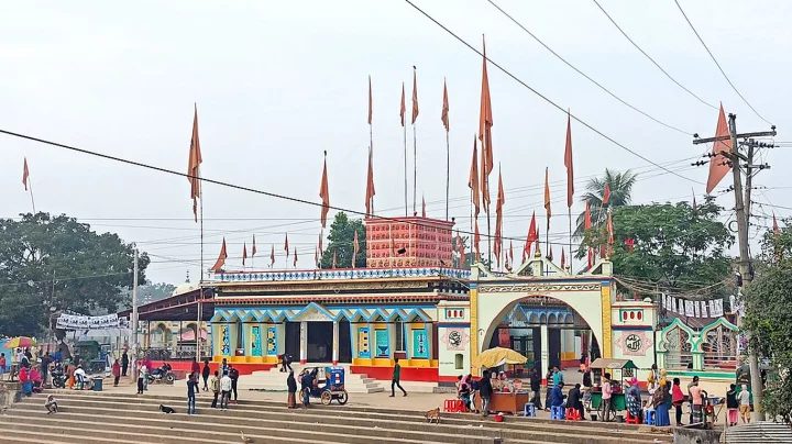ওরসে যাওয়ার পথে ট্রেনের ধাক্কা ও নদীতে লাফিয়ে নিহত ২