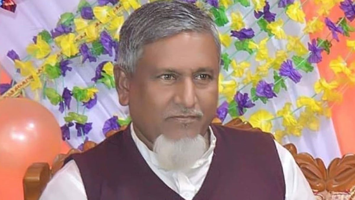 দ্রুতগতির মোটরসাইকেলের ধাক্কায় প্রাণ গেল ব্যবসায়ীর
