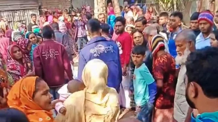 একই মাফলারে ফাঁস দিয়ে স্বামী-স্ত্রীর আত্মহত্যা