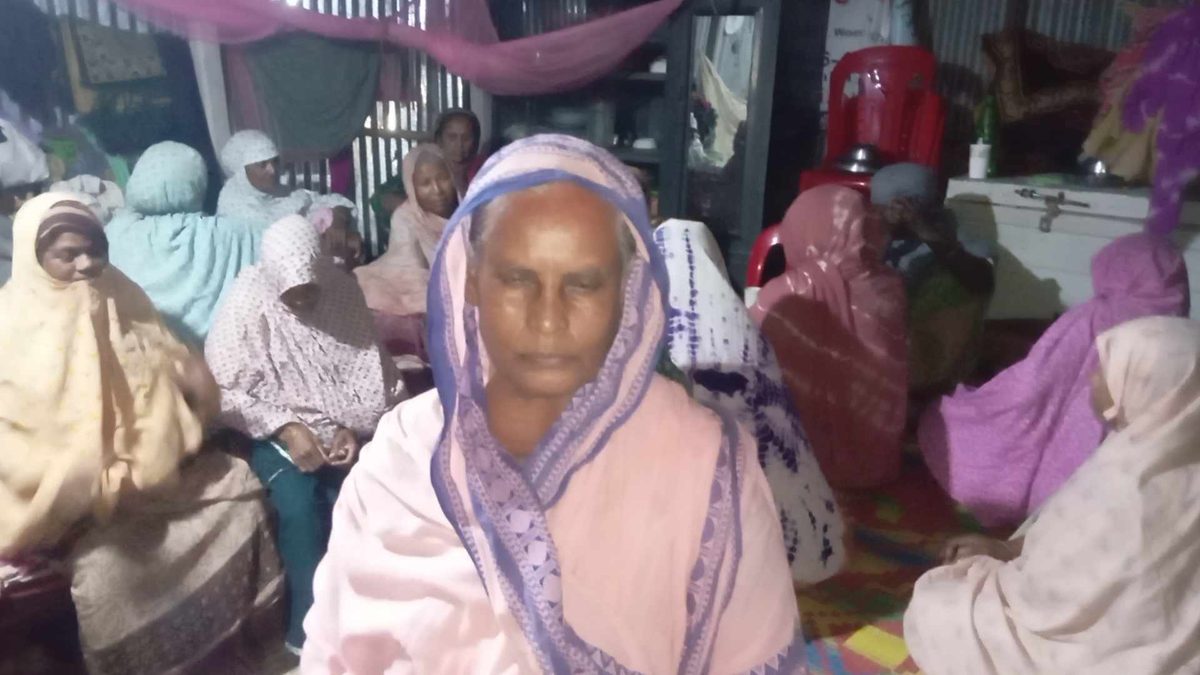 'আমাদের জীবনটা অনেক কষ্টের জীবন,ছেলেমেয়ে থেকেও নেই'
