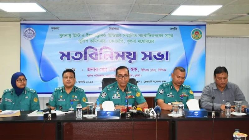 ‘নির্বাচনের আগে যাতে সন্ত্রাসীরা তৎপর হতে না পারে সে ব্যাপারে সতর্ক আছি’