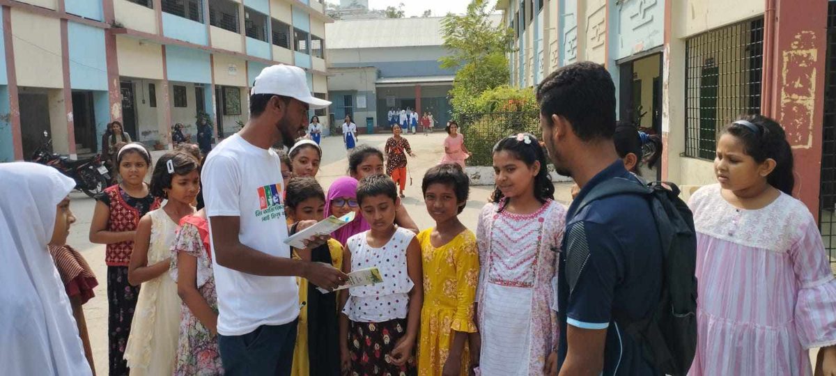 কুষ্টিয়ায় সপ্তাহব্যাপী ডেঙ্গু প্রতিরোধ ও পরিচ্ছনতা কর্মসূচি সম্পন্ন