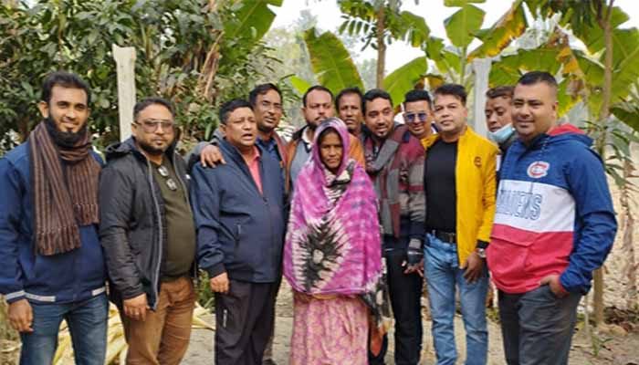 আসমানী নামকরণের গৃহহীন বিধবার পাশে এপেক্স ক্লাব অব কুষ্টিয়া