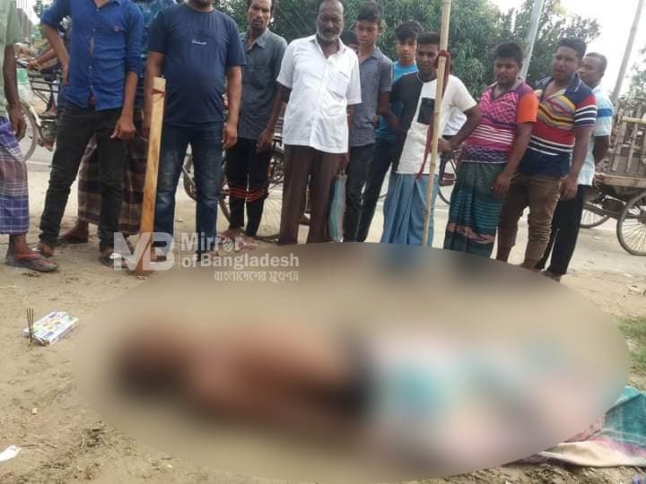 কুমারখালীতে সড়কের পাশে মিললো অজ্ঞাত ব্যক্তির লাশ!