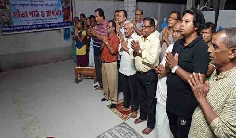 জুলাই শহীদের আত্মার শান্তি কামনায় বিশেষ প্রার্থনা