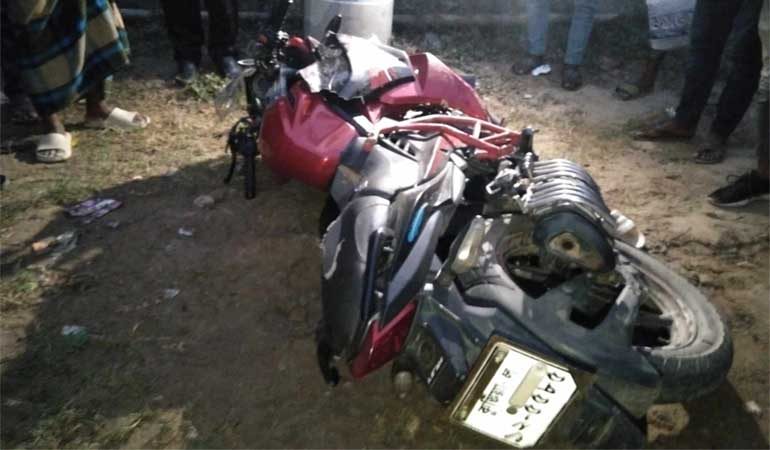 কুমারখালীতে দুই মোটরসাইকেলের সংঘর্ষে আহত ৩