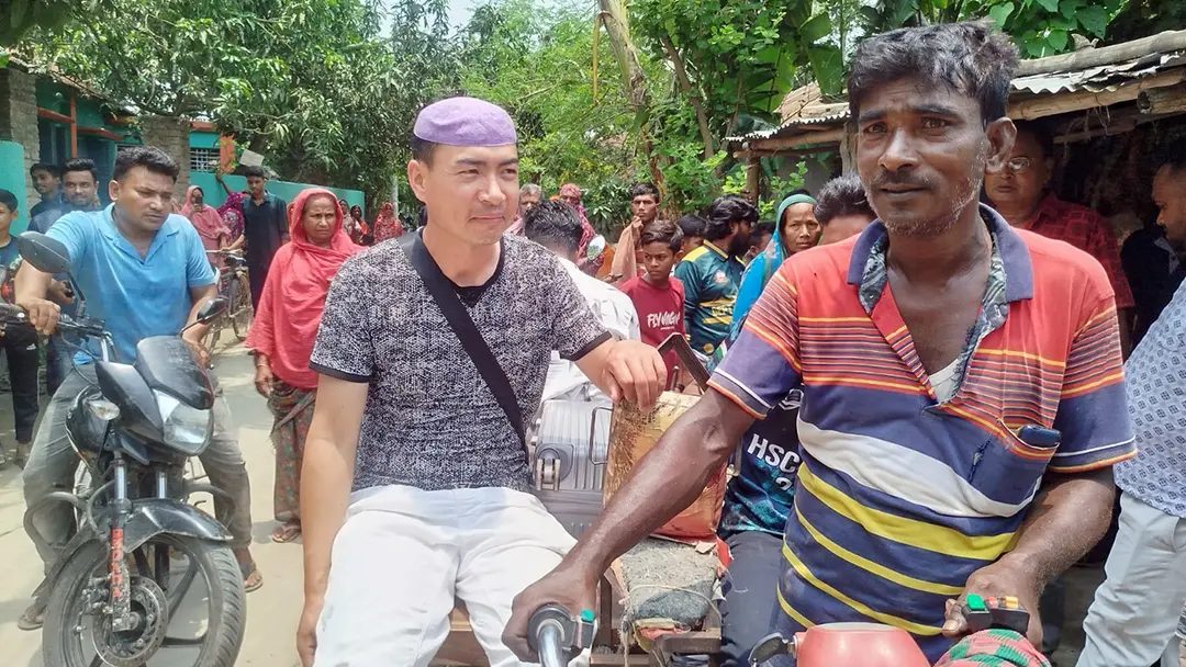 প্রেমের টানে বাংলাদেশে এসে খালি হাতে ফিরলেন চীনা যুবক
