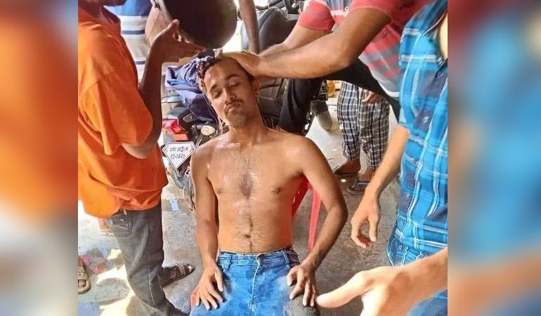 ইবিতে ছাত্রদল কর্মীকে পেটালো ছাত্রলীগ