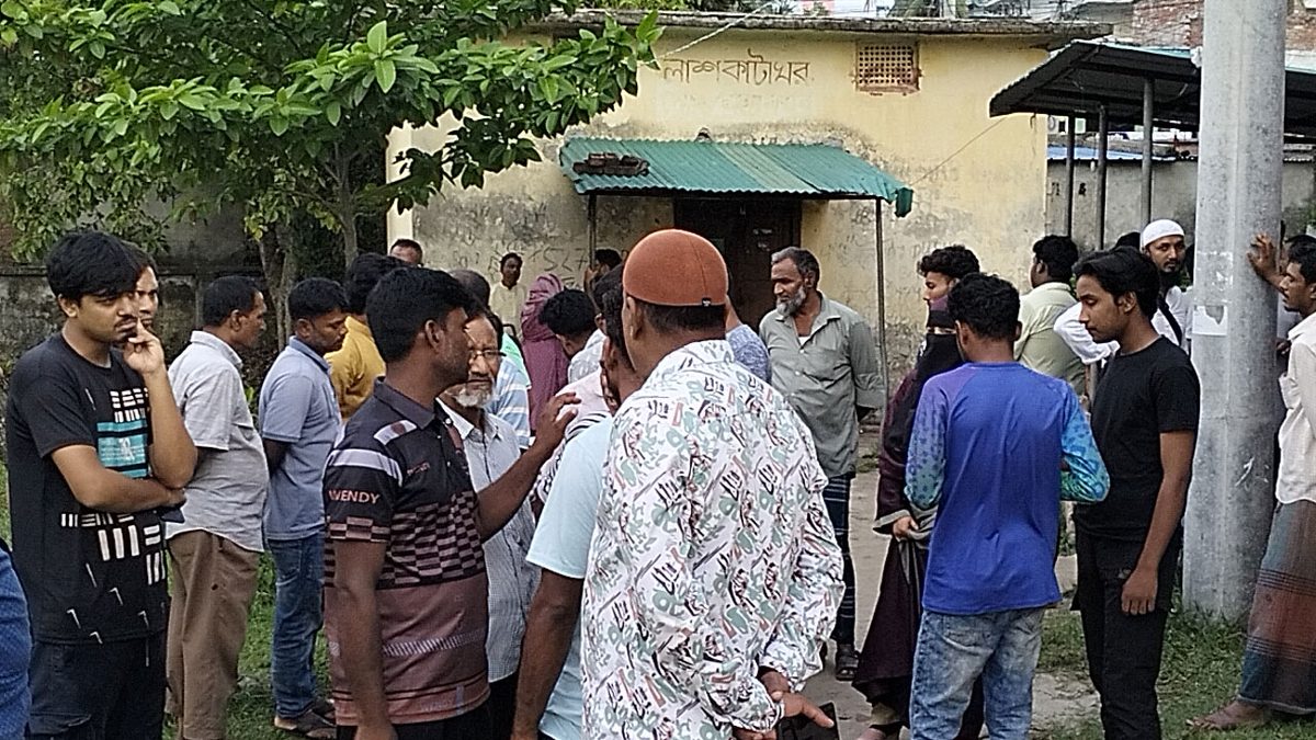কুষ্টিয়ায় ডাম্প ট্রাকের ধাক্কায় মোটরসাইকেল আরোহী দুই বন্ধু নিহত