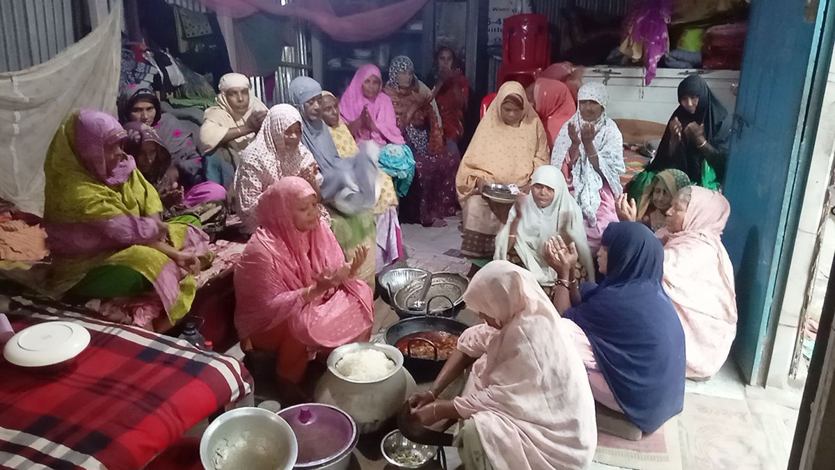 রোজায় খাবার সংকটে ভুগছেন বৃদ্ধাশ্রমের ২৭ বৃদ্ধা মা