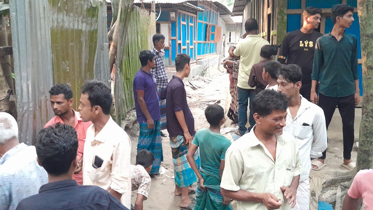 রাস্তা নিয়ে দ্বন্দ্ব, ছোট ভাইয়ের ধাক্কায় বড় ভাইয়ের মৃত্যু