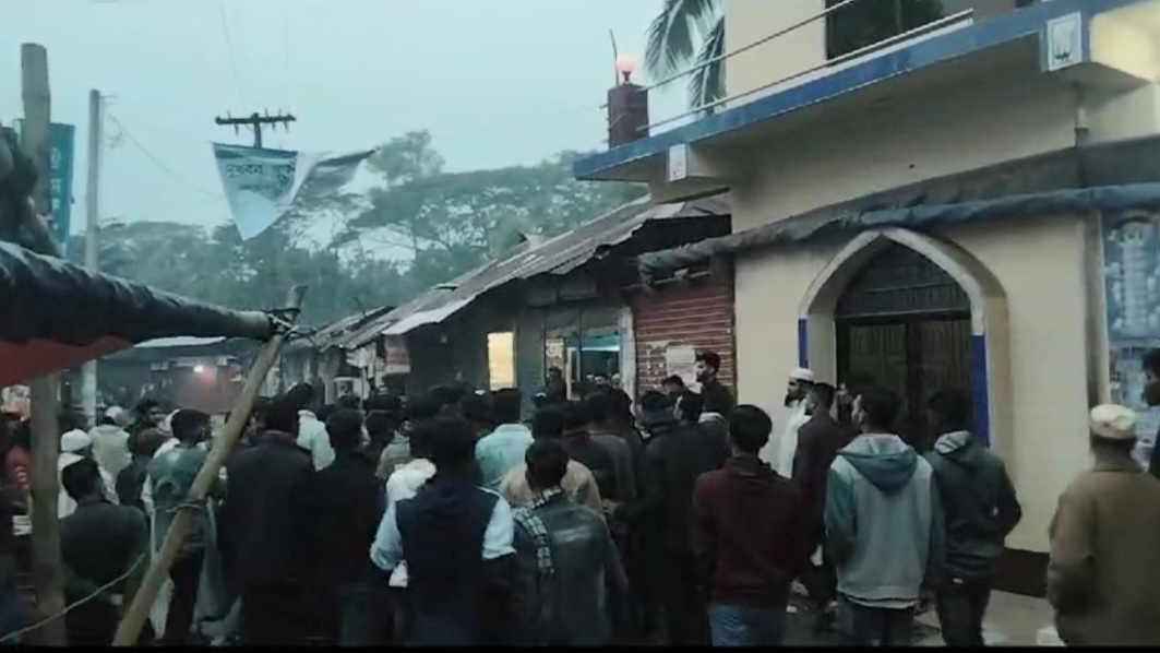 এমপিকে ফুল দেওয়া নিয়ে আ.লীগের দুই গ্রুপের সংঘর্ষ: আহত ৬