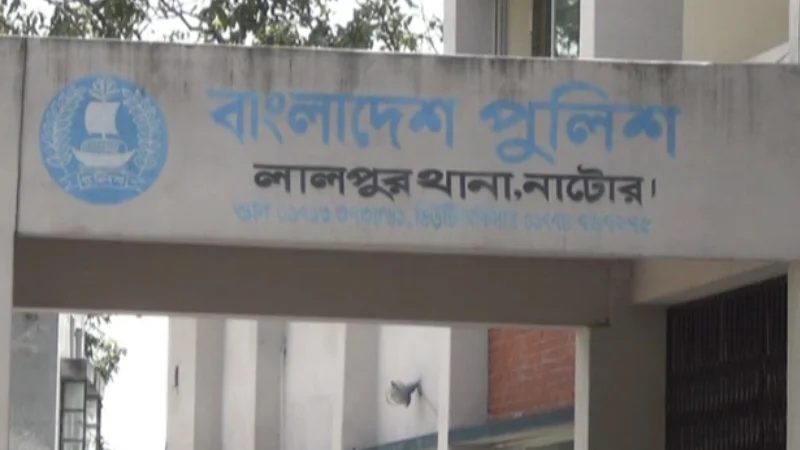 জেল থেকে বেরিয়ে শিশুসহ গৃহবধূর শরীরে এসিড নিক্ষেপ