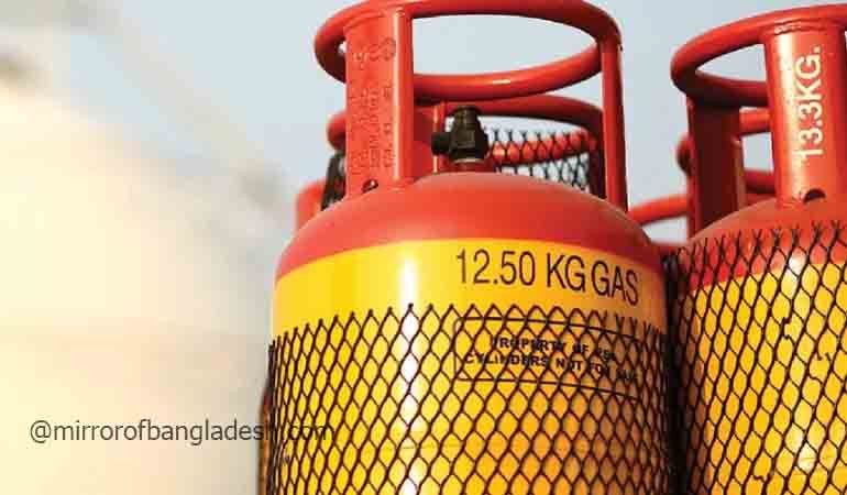এলপিজি গ্যাসের দাম কমলো