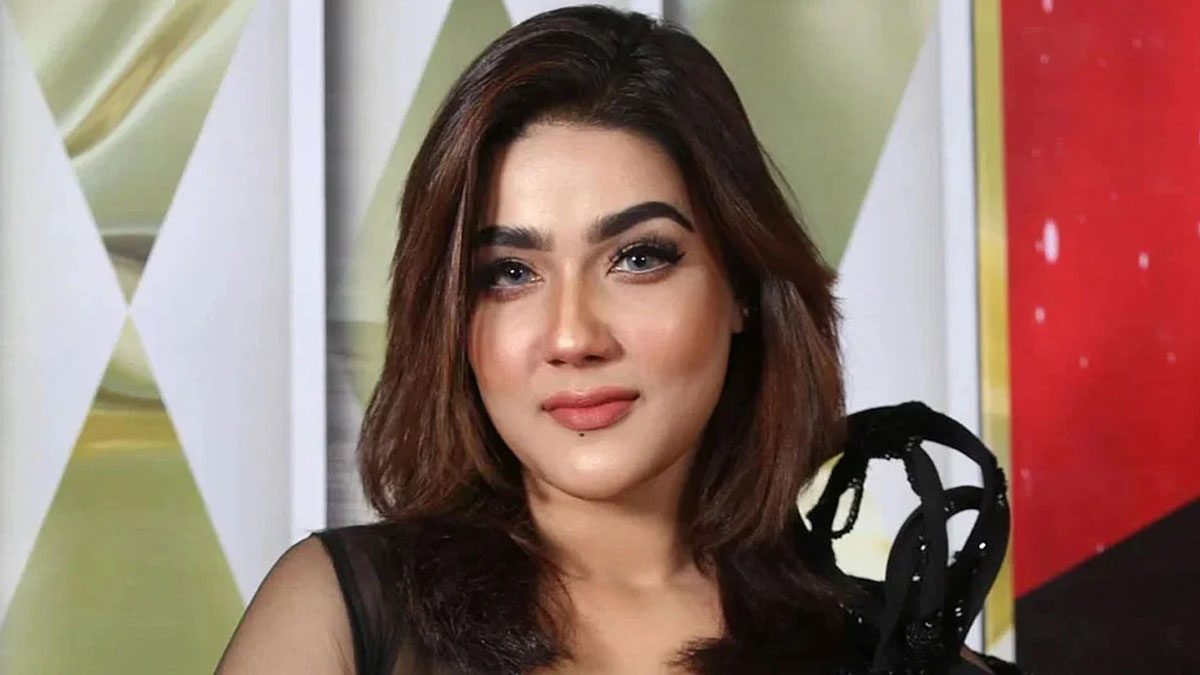 আওয়ামী লীগের মনোনয়ন চাইবেন মাহিয়া মাহি