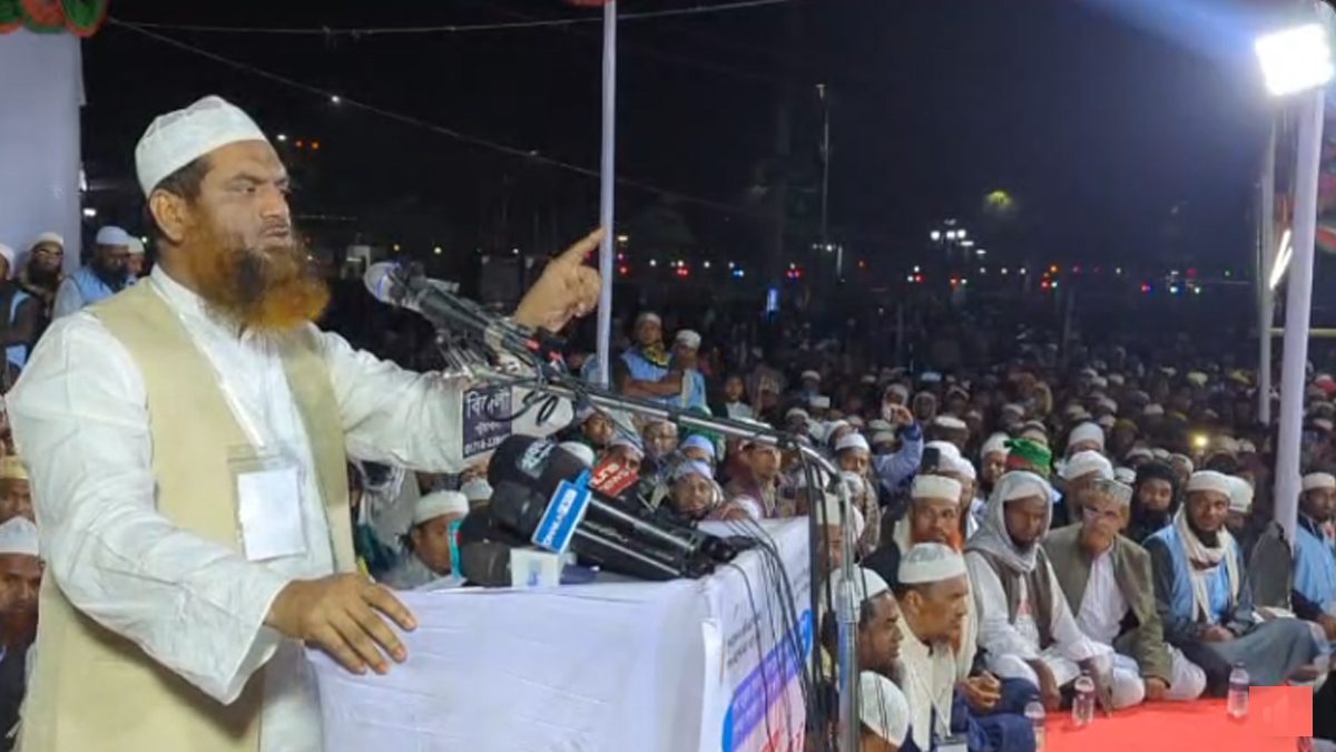 বড় দুই দলের কারণে ফ্যাসিবাদের পুনর্বাসন হলে ক্ষমা নেই: মামুনুল হক