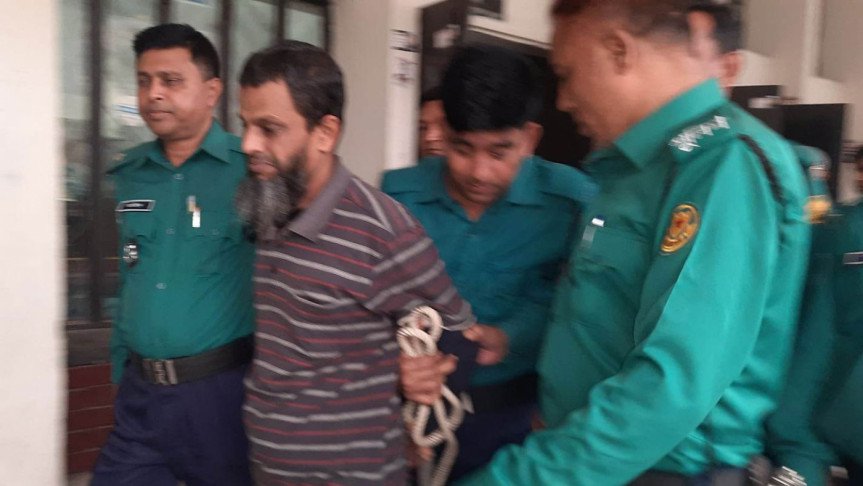 দুই সন্তান ও স্ত্রী হত্যা: রায় পড়তে গিয়ে কাঁদলেন বিচারক