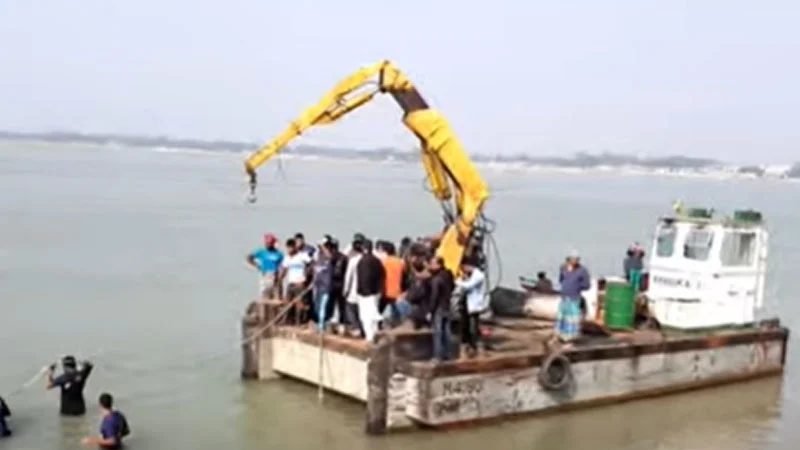 পদ্মায় নিখোঁজের তিনদিন পর দুইজনের মরদেহ উদ্ধার