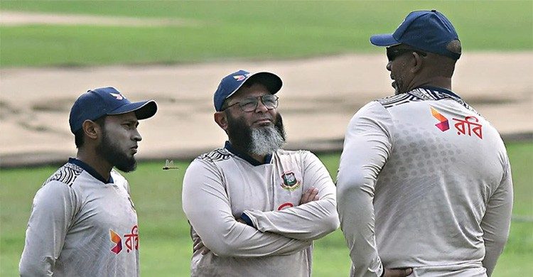 টাইগার শিবিরে আবারও যোগ দিলেন মুশতাক আহমেদ