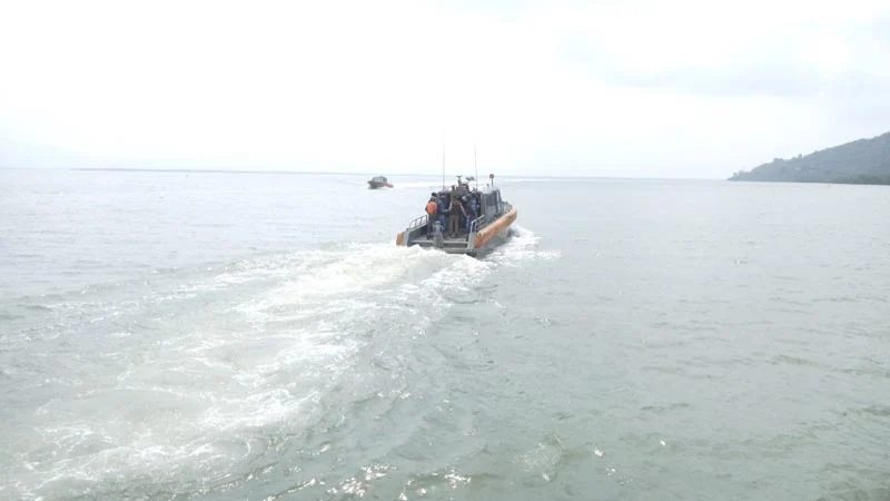 নাফ নদীর মোহনায় কোস্টগার্ডের সঙ্গে গোলাগুলি, নিহত ১
