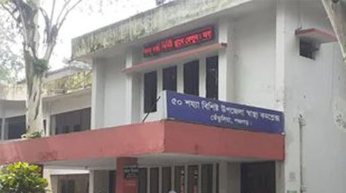 হাসপাতালে অ্যাম্বুলেন্স আছে, নেই চালক