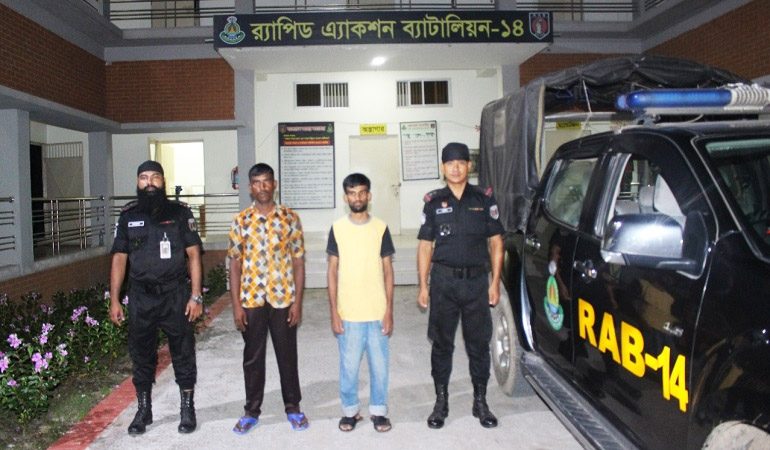 ময়মনসিংহে জাল ডলারসহ গ্রেপ্তার ২