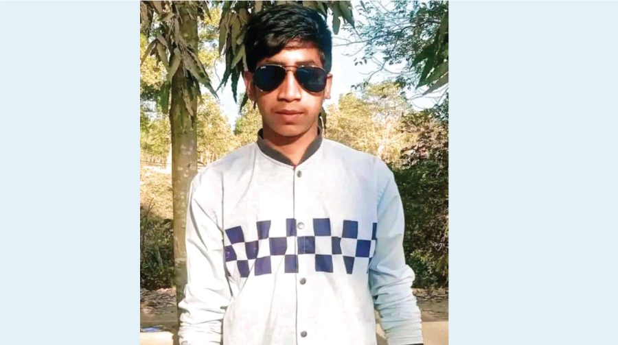বাবা-মায়ের দোয়া নিতে গিয়ে প্রান গেল এইচএসসি পরীক্ষার্থীর