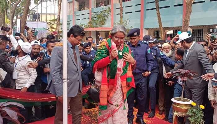 বছরের শুরু থেকেই শিক্ষার্থীদের মুক্তিযুদ্ধের বই দেয়া হবে: শিক্ষামন্ত্রী