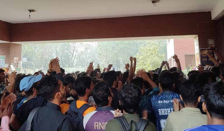 পোষ্য কোটা নিয়ে উত্তপ্ত জাবি