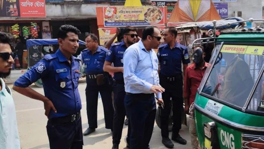 জামালপুরে অতিরিক্ত ভাড়া আদায়ে ৫ পরিবহণ চালককে জরিমানা
