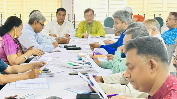 ঈদের আগে গণমাধ্যমকর্মীদের বেতন, বোনাস ও বকেয়া পরিশোধের দাবি