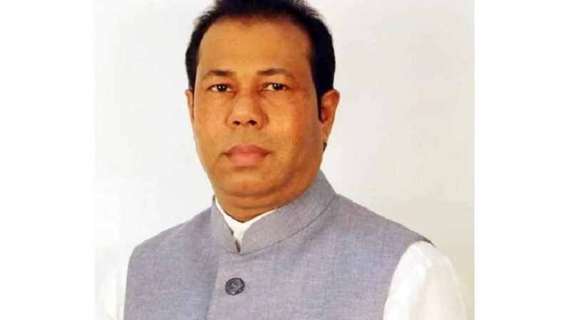 যুক্তরাষ্ট্রে পালিয়ে গেলেন ৪০০ কোটির পিয়ন