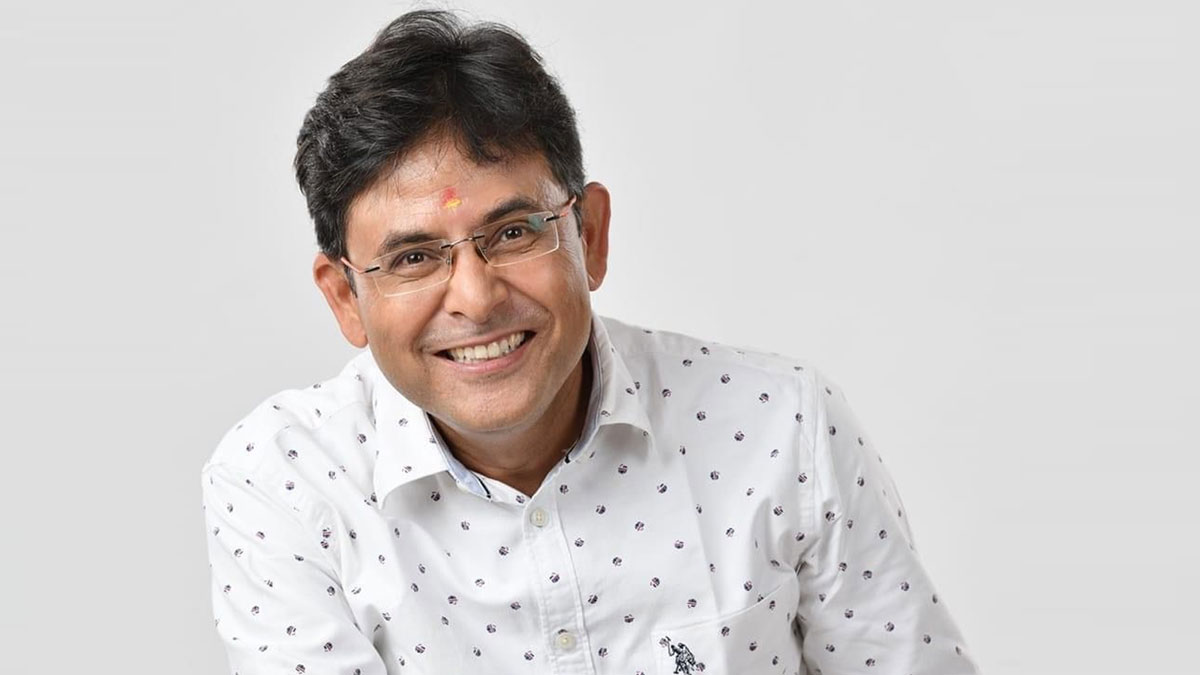প্রতারণার অভিযোগে পরিচালক গ্রেপ্তার