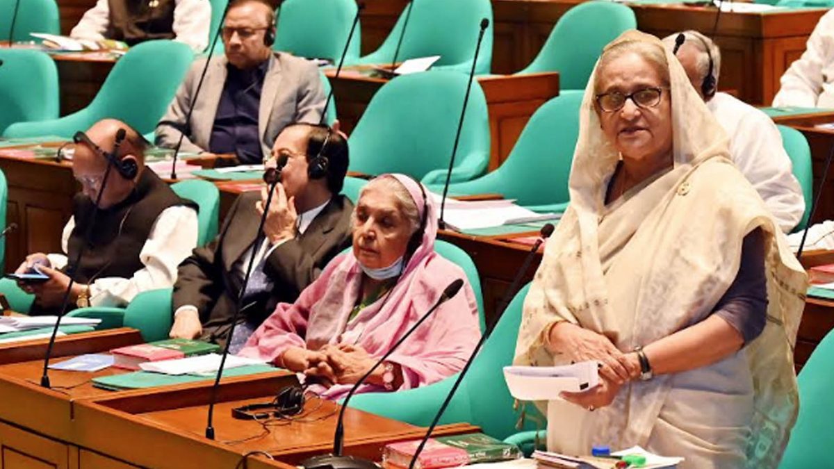 বিদ্যুৎ ব্যবহারে সাশ্রয়ী হতে বললেন প্রধানমন্ত্রী