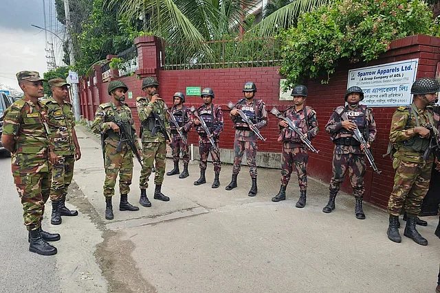 ম্যাজিস্ট্রেসি ক্ষমতা পেল সেনাবাহিনী