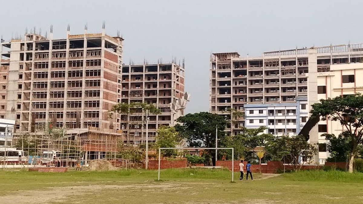পাবিপ্রবিতে ২ শ্রমিক মৃত্যুর ঘটনায় পিডিসহ ৬ জনের বিরুদ্ধে মামলা