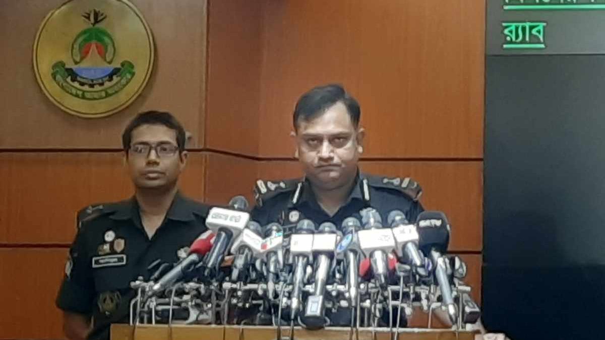 প্রকৃত অপরাধীদের শনাক্ত করতে না পারায় তদন্ত পেছাচ্ছে: র‍্যাব