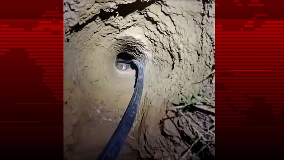 চট্টগ্রামে গভীর নলকূপের গর্তে পড়া শিশু মেজবাহ মারা গেছে