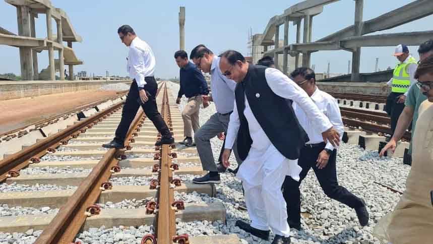 সেপ্টেম্বরে ঢাকা-কক্সবাজার ট্রেন চলাচল শুরু: রেলমন্ত্রী
