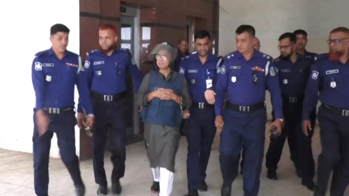 ৬ দিনের রিমান্ডে শেখ হাসিনার মুখ্য সচিব