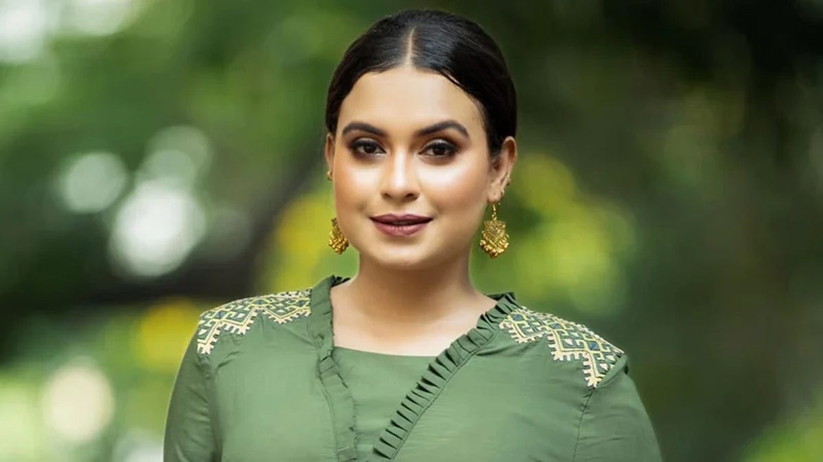 রাজধানীর বাসা থেকে অভিনেত্রী রিধিকা রিধির ঝুলন্ত মরদেহ উদ্ধার