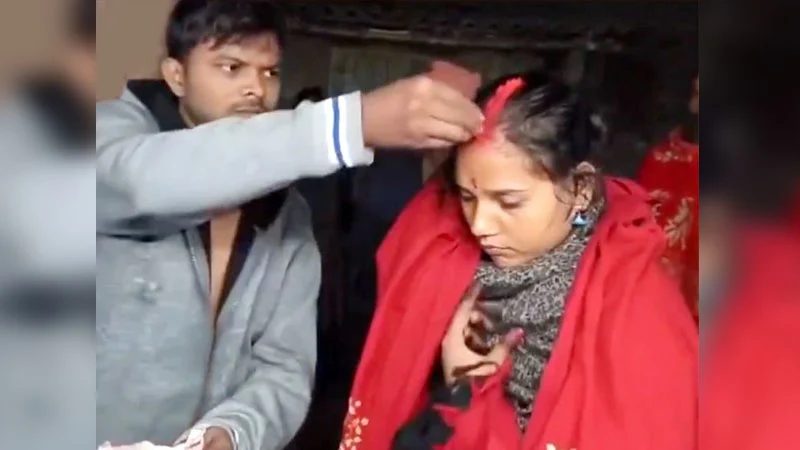 স্ত্রীকে প্রেমিকের সঙ্গে বিয়ে দিলেন স্বামী,অতপর...