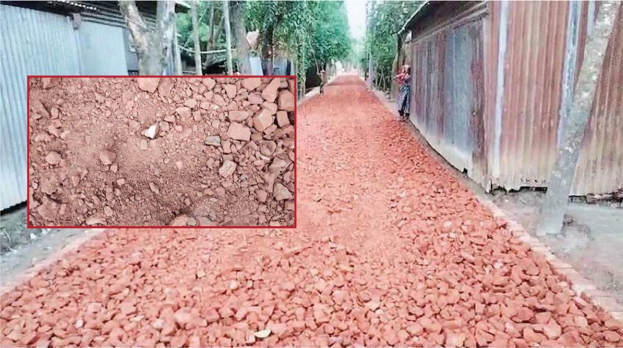 সড়ক নির্মাণে নিম্নমানের খোয়া, ঠিকাদার আ.লীগ নেতা