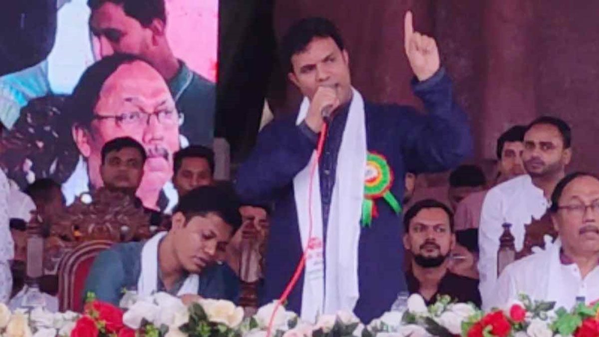 মঞ্চে এত নেতা কেন : রাবি ছাত্রলীগকে সাদ্দাম
