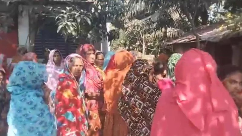 প্রেমিক হবু বরের বাড়িতে গিয়ে বিয়ে পণ্ড করায় লজ্জায় স্কুলছাত্রীর কাণ্ড