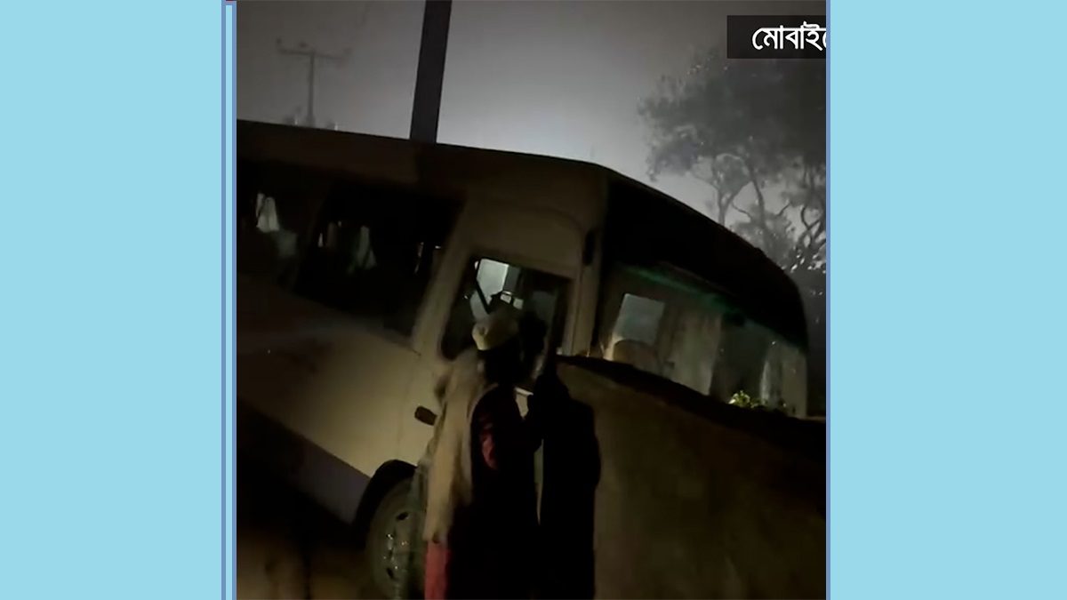 সাভার-আশুলিয়ায় একরাতে তিন গাড়িতে ডাকাতি