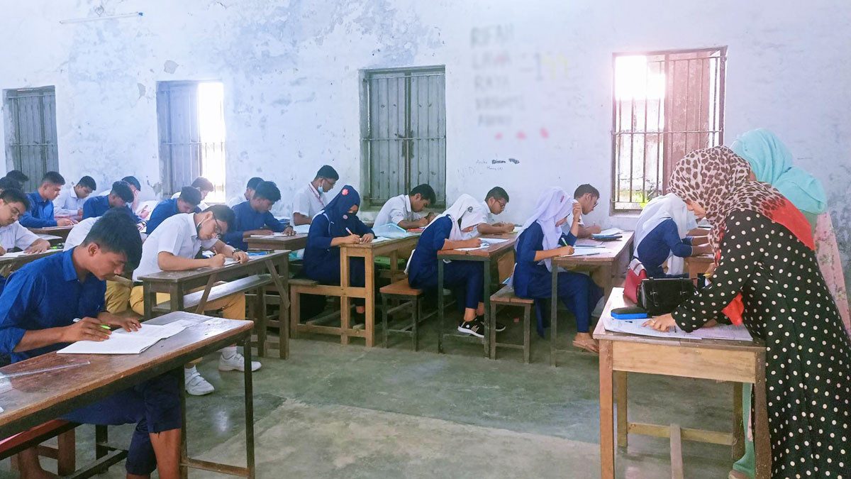 পরীক্ষার্থী ছাড়া কেন্দ্রের ২০০ গজে জনসাধারণের প্রবেশ নিষিদ্ধ