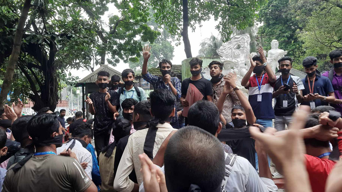 এইচএসসি পরীক্ষা পেছানোর সুযোগ নেই : ঢাকা শিক্ষাবোর্ড চেয়ারম্যান